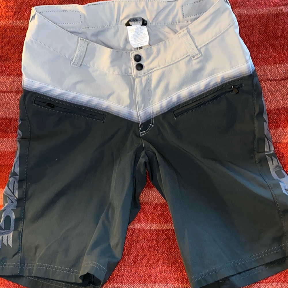 MENS RACEFACE MOUNTAIN BIKE BAGGY SHORTS SZ LARGE STRETCH